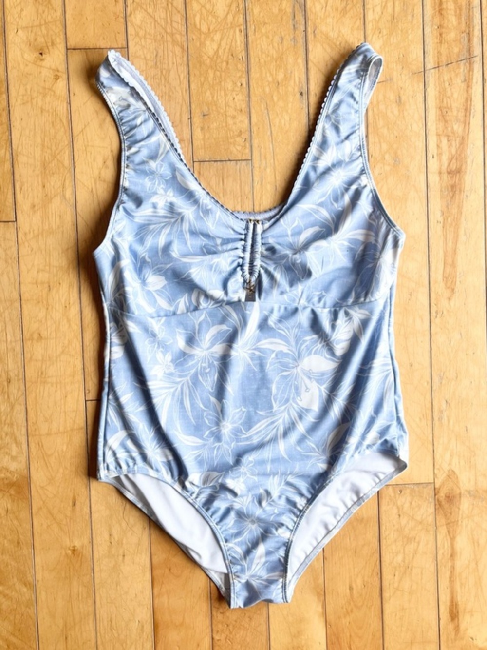 Caribbean Joe Soft Blue Tropical Floral One-Piece Charm Swimsuit Size XL